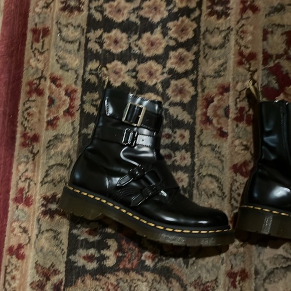Dr. Martens black boots - Picture 2 of 8